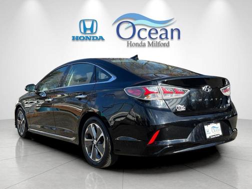 2019 Hyundai SONATA Hybrid Limited