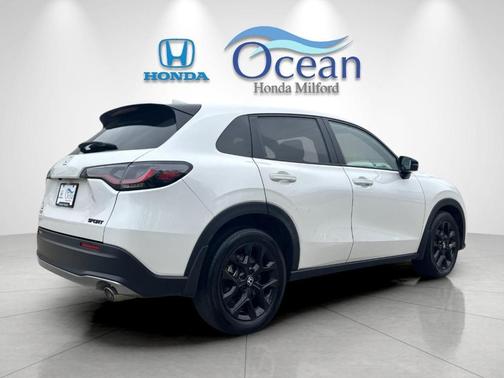 Platinum White 2023 Honda HR-V Sport