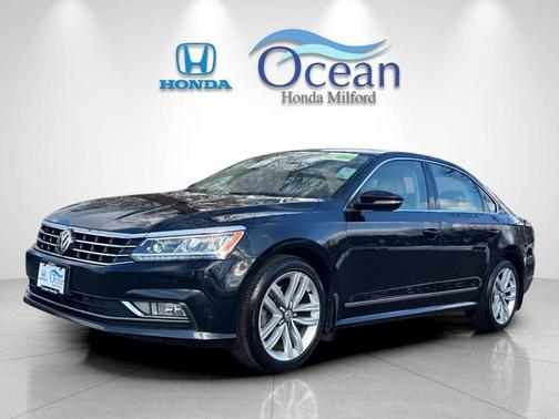 2017 Volkswagen Passat 1.8T SE w/Technology