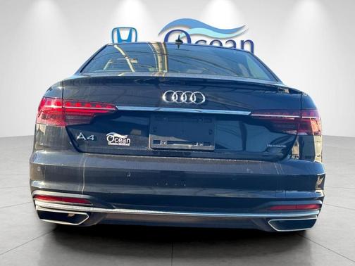 2024 Audi A4 45 S line quattro Premium