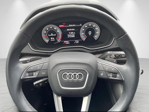 2022 Audi Q5 45 S line quattro Premium