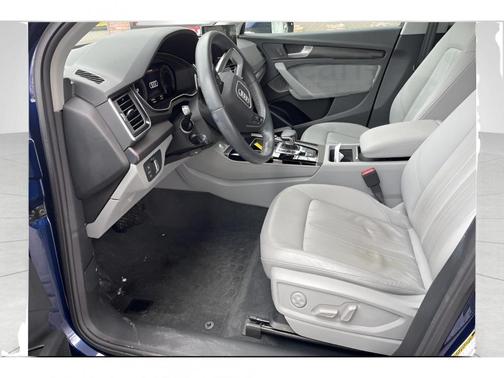 2022 Audi Q5 45 S line quattro Premium