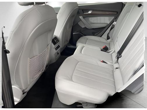 2022 Audi Q5 45 S line quattro Premium