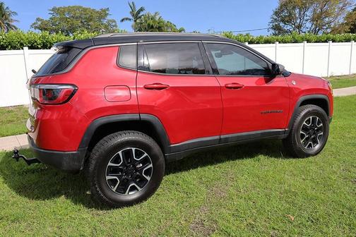 Redline Pearlcoat 2019 Jeep Compass Trailhawk