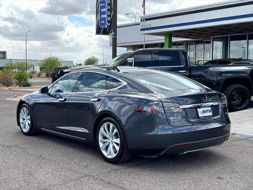 2016 Tesla Model S 90D