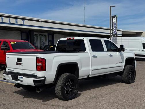2015 GMC Sierra 2500 Denali