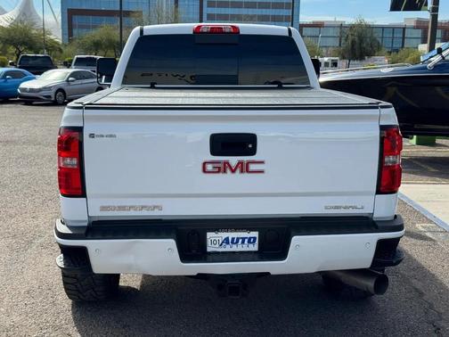 2015 GMC Sierra 2500 Denali