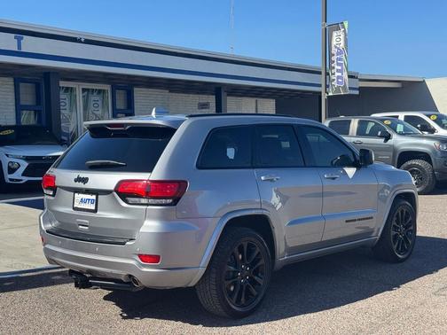 2018 Jeep Grand Cherokee Laredo E