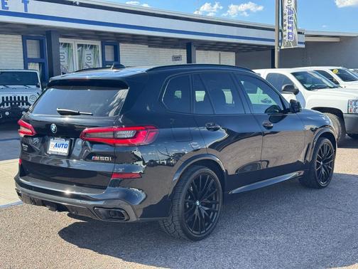 2020 BMW X5 M50i
