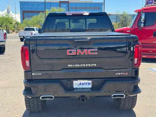 Onyx Black 2023 GMC Sierra 1500 AT4