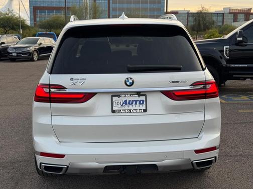 Mineral White Metallic 2019 BMW X7 xDrive50i