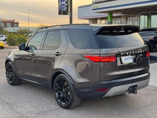 2021 Land Rover Discovery P300 S