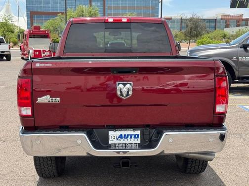 Delmonico Red Pearlcoat 2018 RAM 2500 Big Horn Crew Cab 4x2 6'4' Box