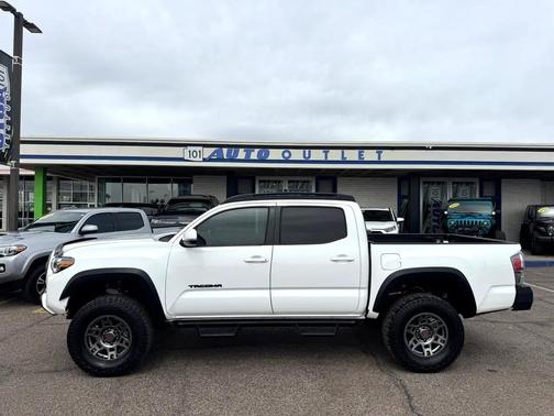 2020 Toyota Tacoma TRD Sport