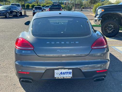 2014 Porsche Panamera 4