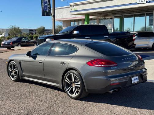 2014 Porsche Panamera 4
