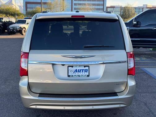 2011 Chrysler Town & Country Limited