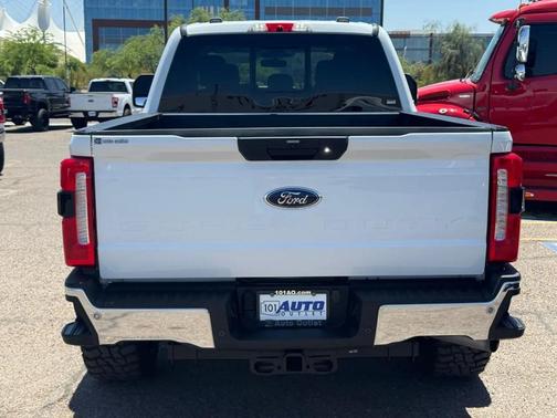 Oxford White 2023 Ford F-250 XLT