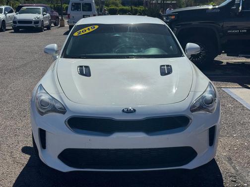 2019 Kia Stinger BASE