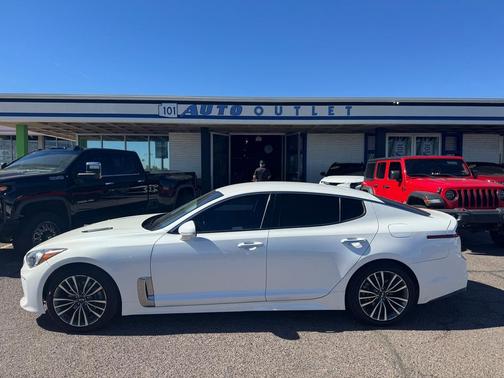 2019 Kia Stinger BASE
