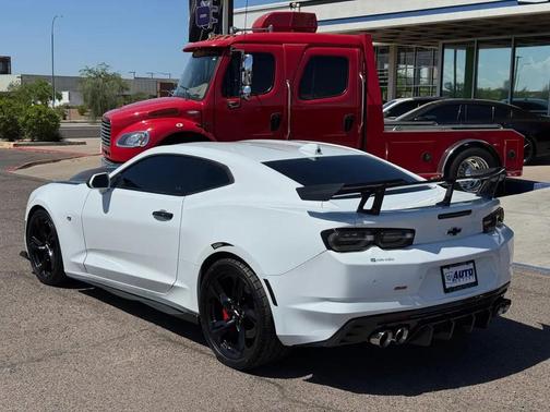 Summit White 2021 Chevrolet Camaro 2SS