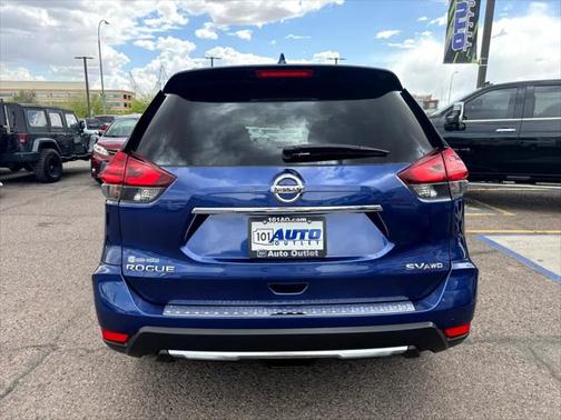 2017 Nissan Rogue SV