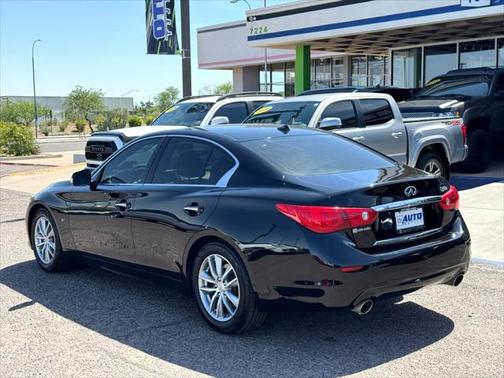 2015 INFINITI Q50 Base