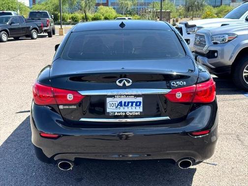 2015 INFINITI Q50 Base
