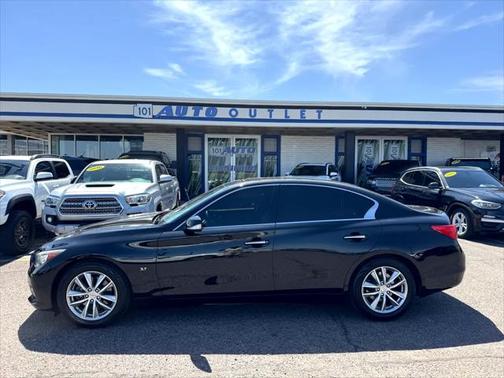 2015 INFINITI Q50 Base