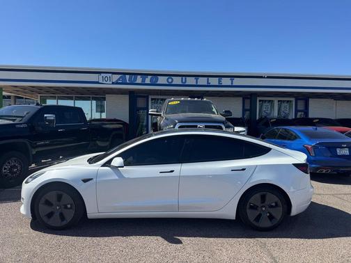 2021 Tesla Model 3 Standard Range Plus