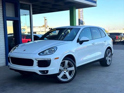 2017 Porsche Cayenne Base