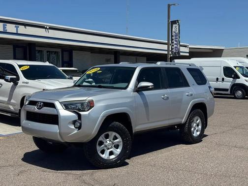 Classic Silver Metallic 2018 Toyota 4Runner SR5