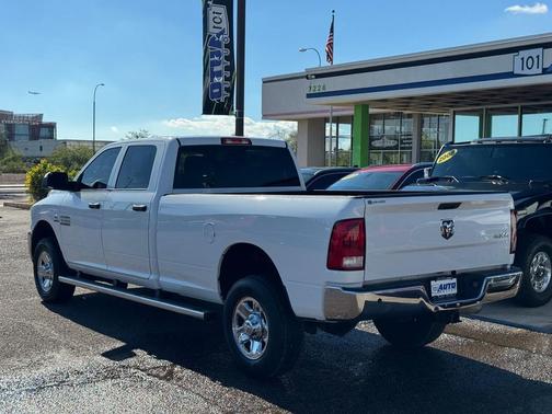 2017 RAM 3500 Tradesman Crew Cab 4x4 8' Box