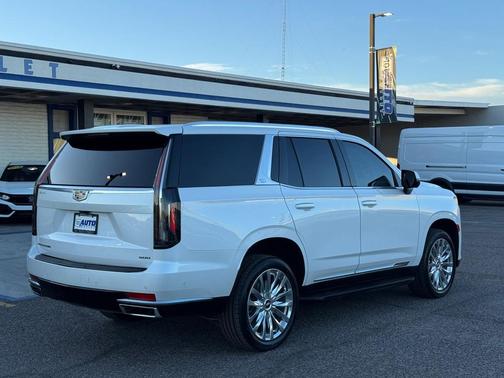 2022 Cadillac Escalade Premium Luxury