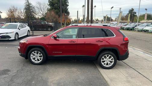 2017 Jeep Cherokee Sport
