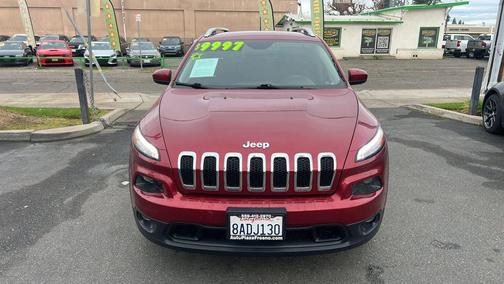 2017 Jeep Cherokee Sport