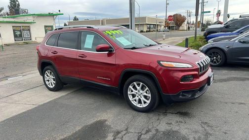 2017 Jeep Cherokee Sport