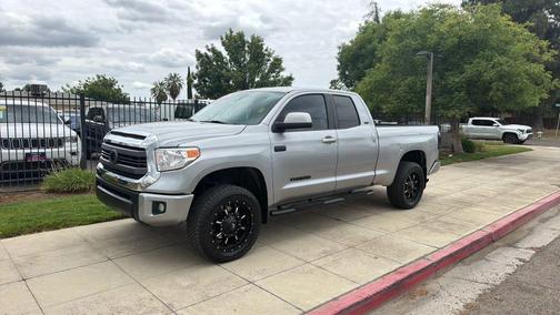 Silver 2017 Toyota Tundra SR5