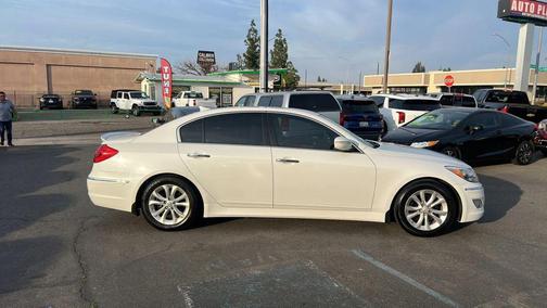 2013 Hyundai Genesis 3.8