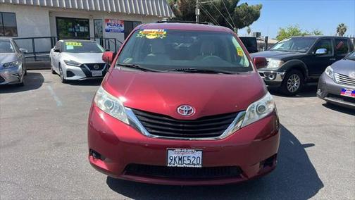 2013 Toyota Sienna LE
