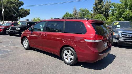 2013 Toyota Sienna LE