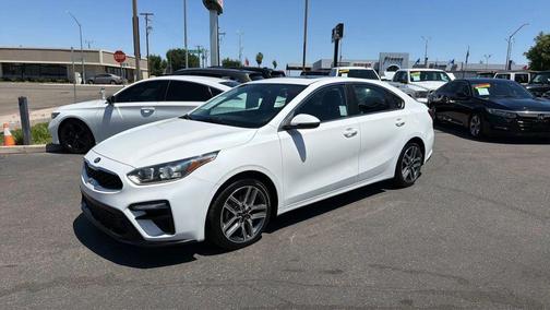 White 2021 Kia Forte EX