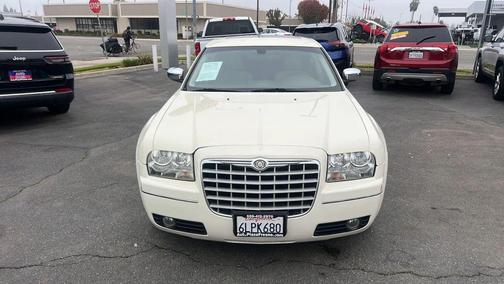 2010 Chrysler 300 Touring/Signature/Executive Series