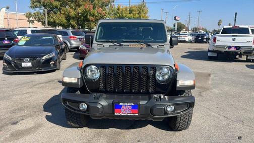 2021 Jeep Gladiator Willys 4x4