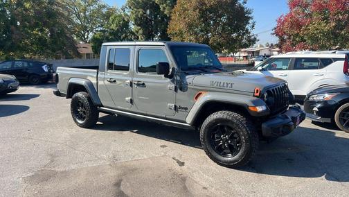 2021 Jeep Gladiator Willys 4x4