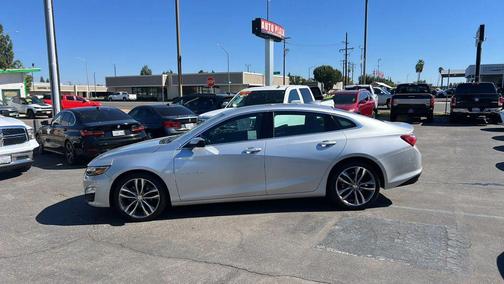 2022 Chevrolet Malibu FWD LT