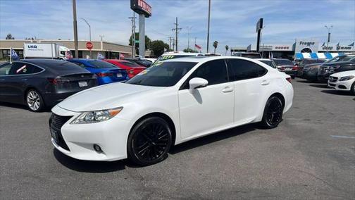 2015 Lexus ES 350 Crafted Line