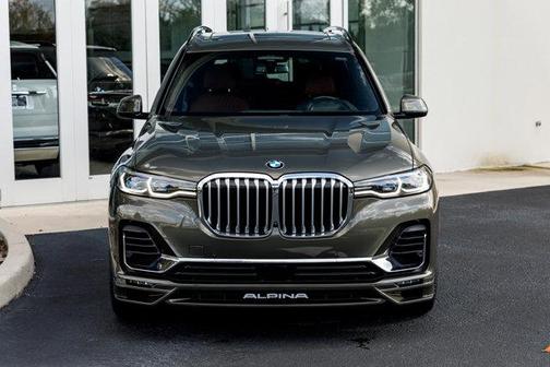 2022 BMW X7 M50i
