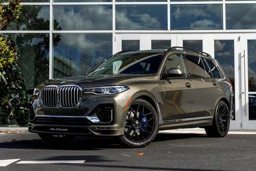 2022 BMW X7 M50i