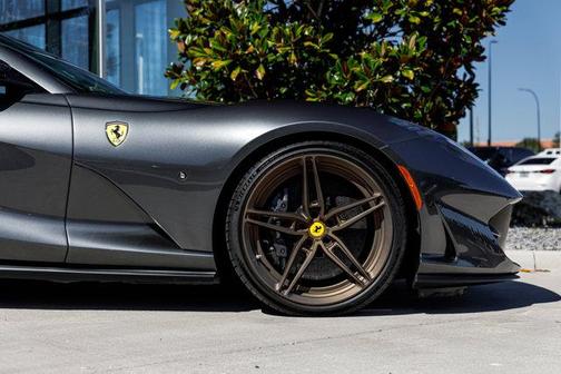 2021 Ferrari 812 GTS Base